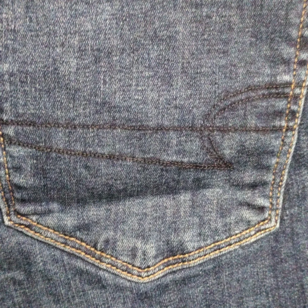 COPY - American Eagle stretch jeans 👖 - Picture 4 of 7